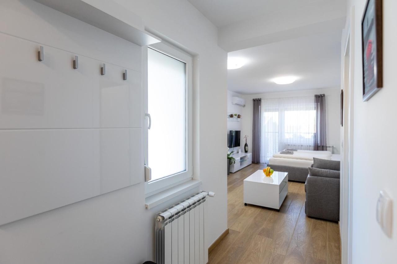 Mb Apartment Subotica Ngoại thất bức ảnh